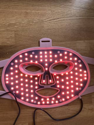 Led Mask röd belysning