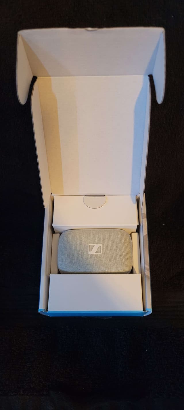 Sennheiser Momentum 4 Wireless produktbild5