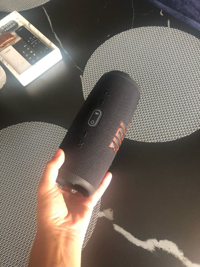 JBL Charge 5 dekorativbild 4