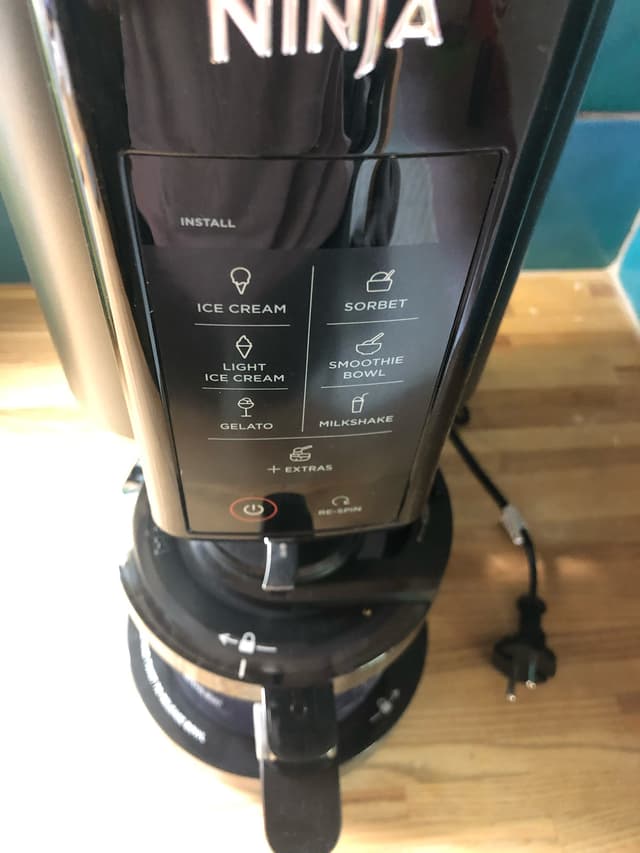 Ninja CREAMi NC300EU produktbild skärm