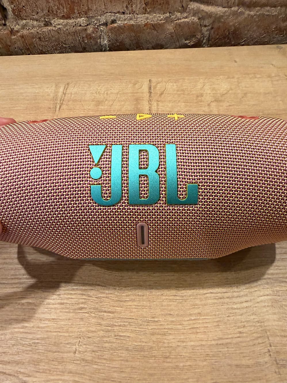 JBL Charge 6