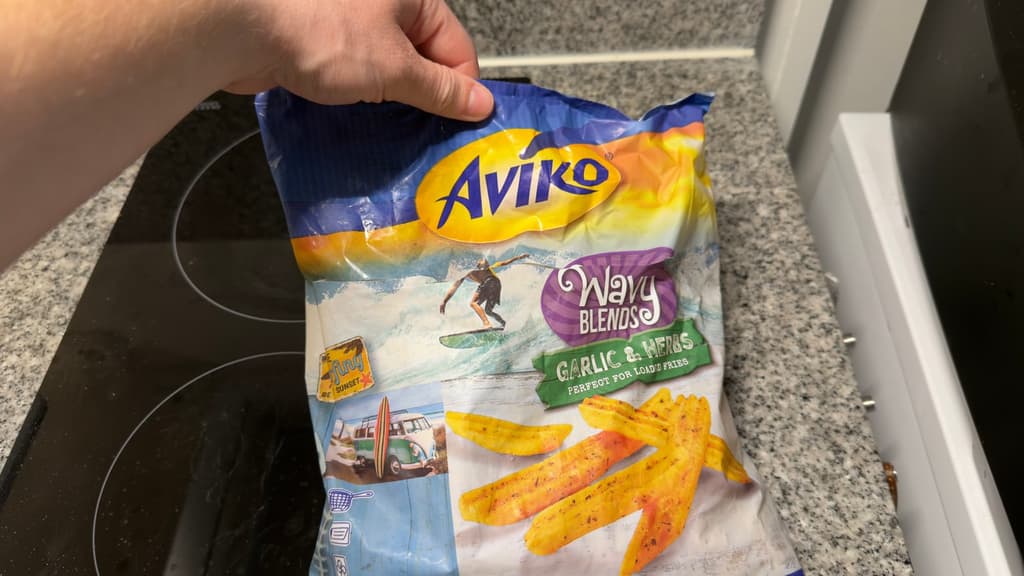 Aviko Wavy Blends Garlic & Herbs förpackning