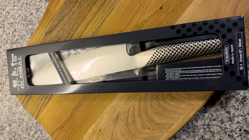 Global kockkniv rundad i förpackning