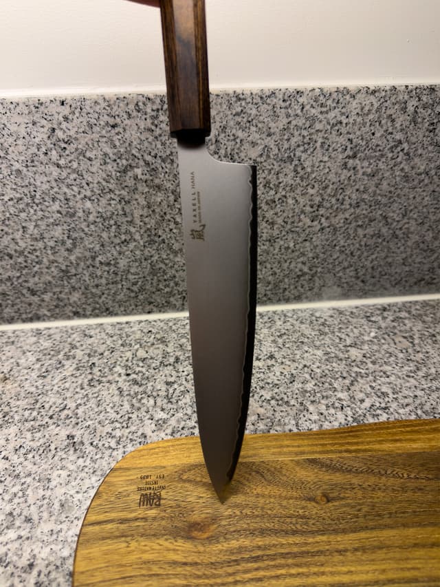 Yaxell kockkniv stående