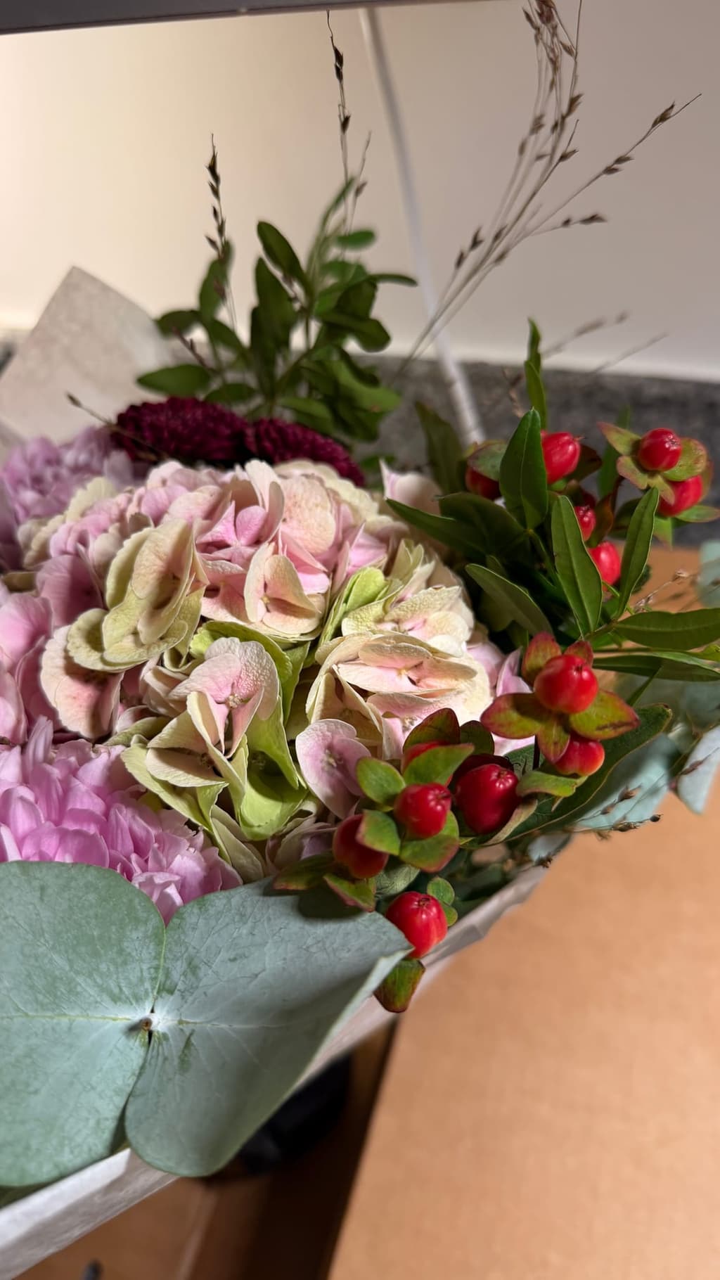 Höstens juvel lyfts ur Euroflorists leveranslåda