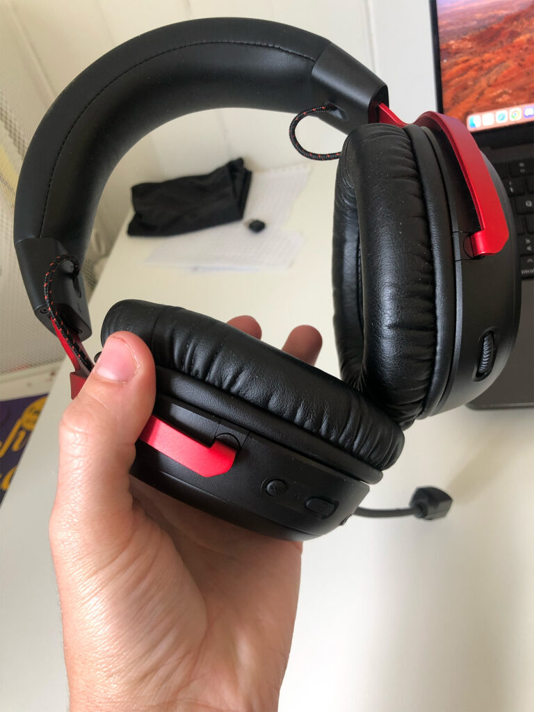 HyperX Cloud III produktbild1