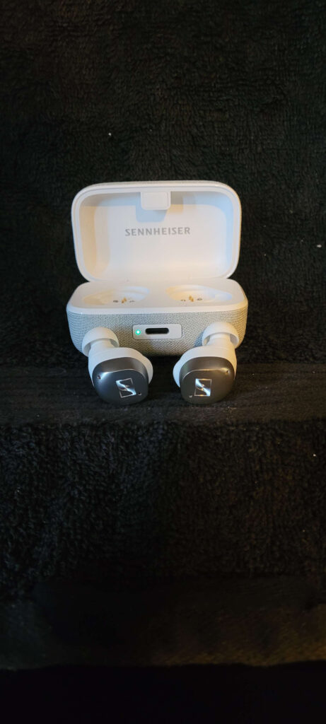 Sennheiser Momentum 4 Wireless produktbild7