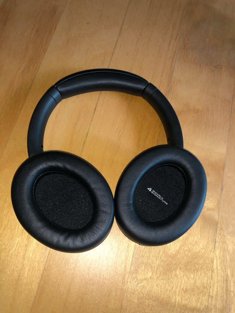 Wavell 4 signature inuti kuddarna