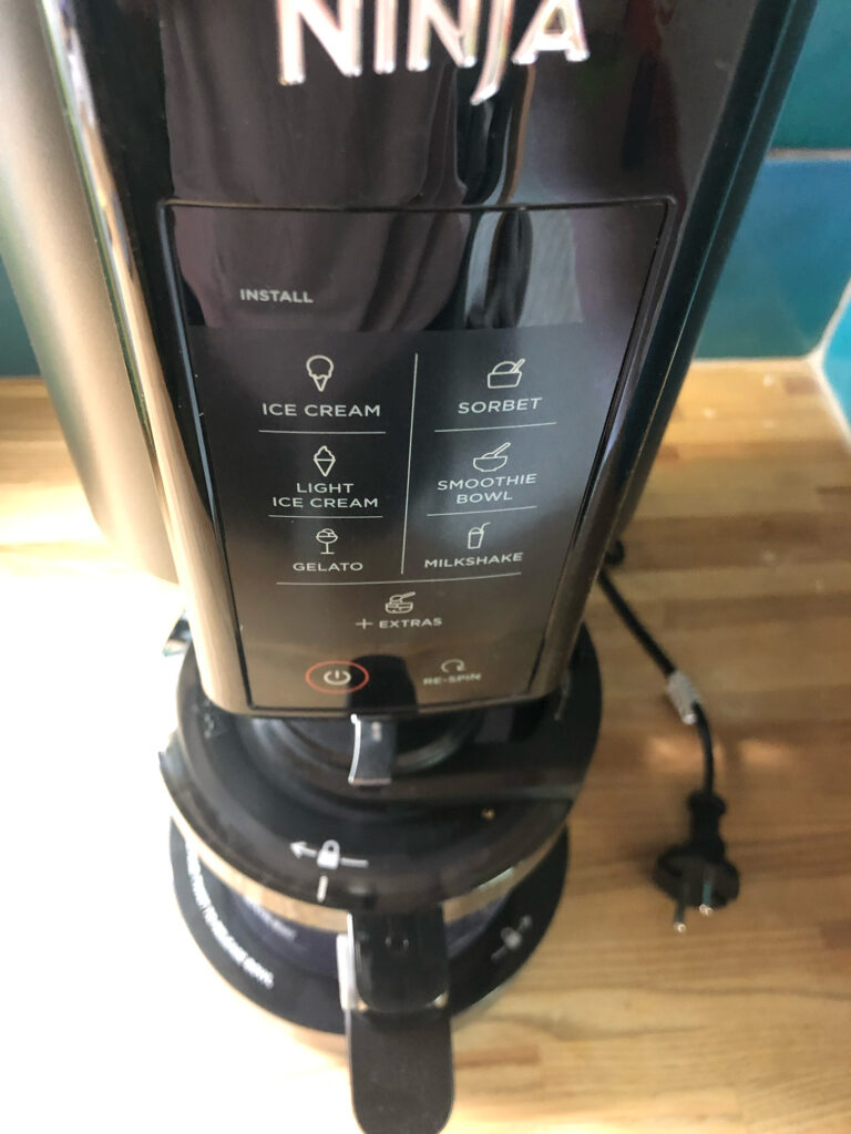 Ninja CREAMi NC300EU produktbild skärm
