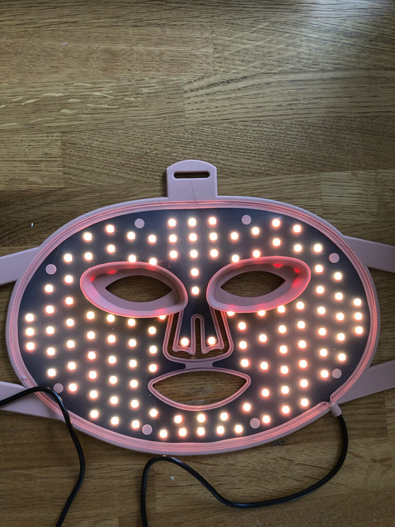 Led Mask orange belysning