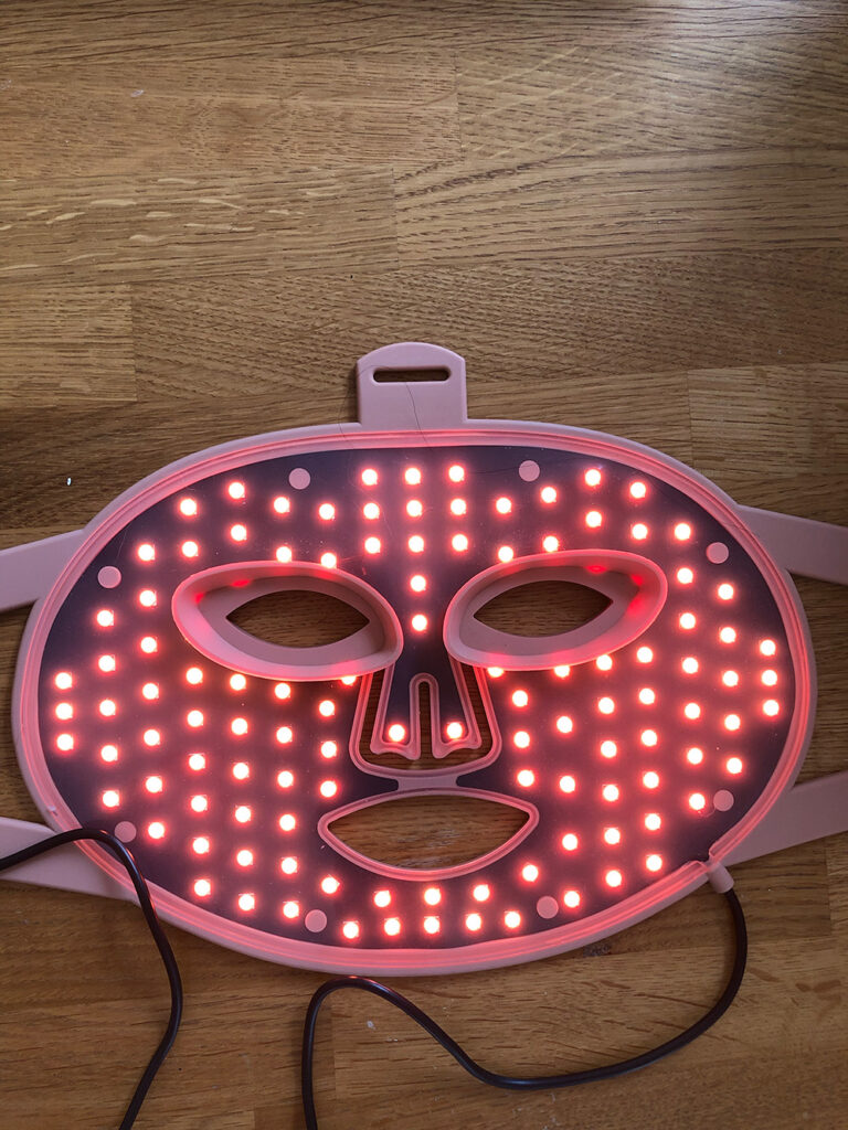 Led Mask röd belysning