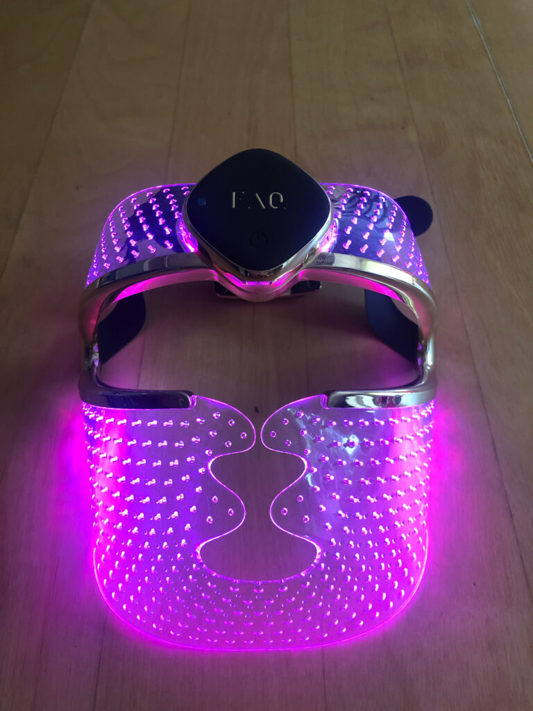 Lila ljus på led masken