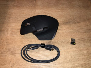 Ergonomisk Logitech mus med tillbehör