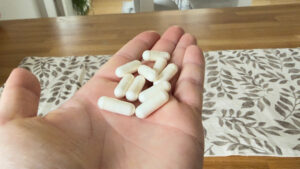 Vitamin c Naturecan i hand